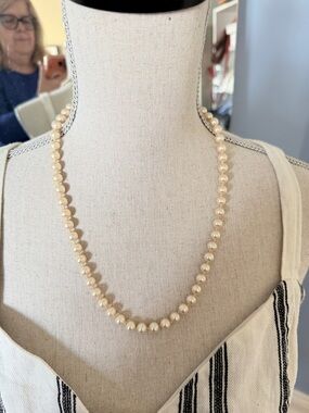 Classic Cream Pearl Necklace - Unbranded